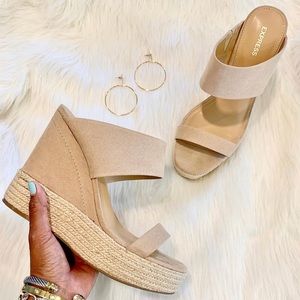 Like new!  Espadrille wedges